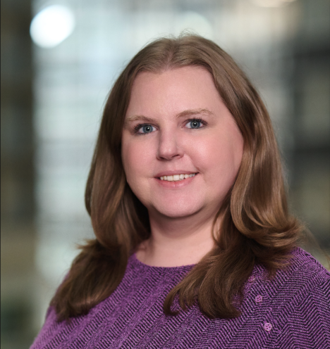 Elizabeth Connors Headshot