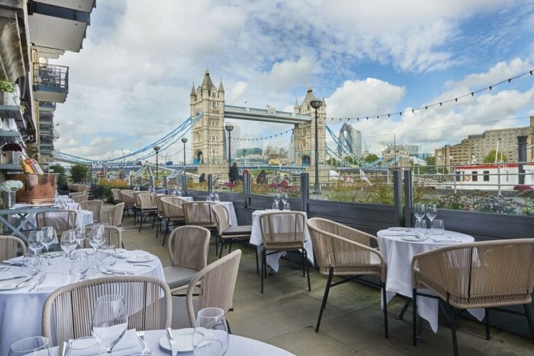 Exclusive Financial Services Executive Dinner